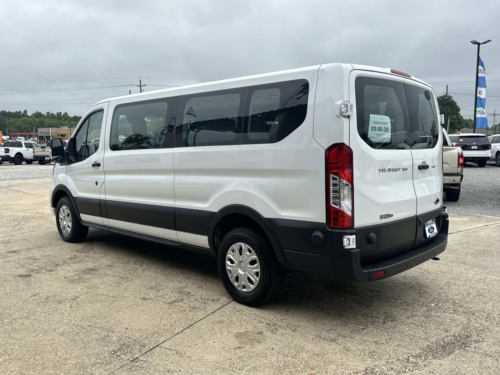 Used 2024 Ford Transit 350 XLT RWD image 5