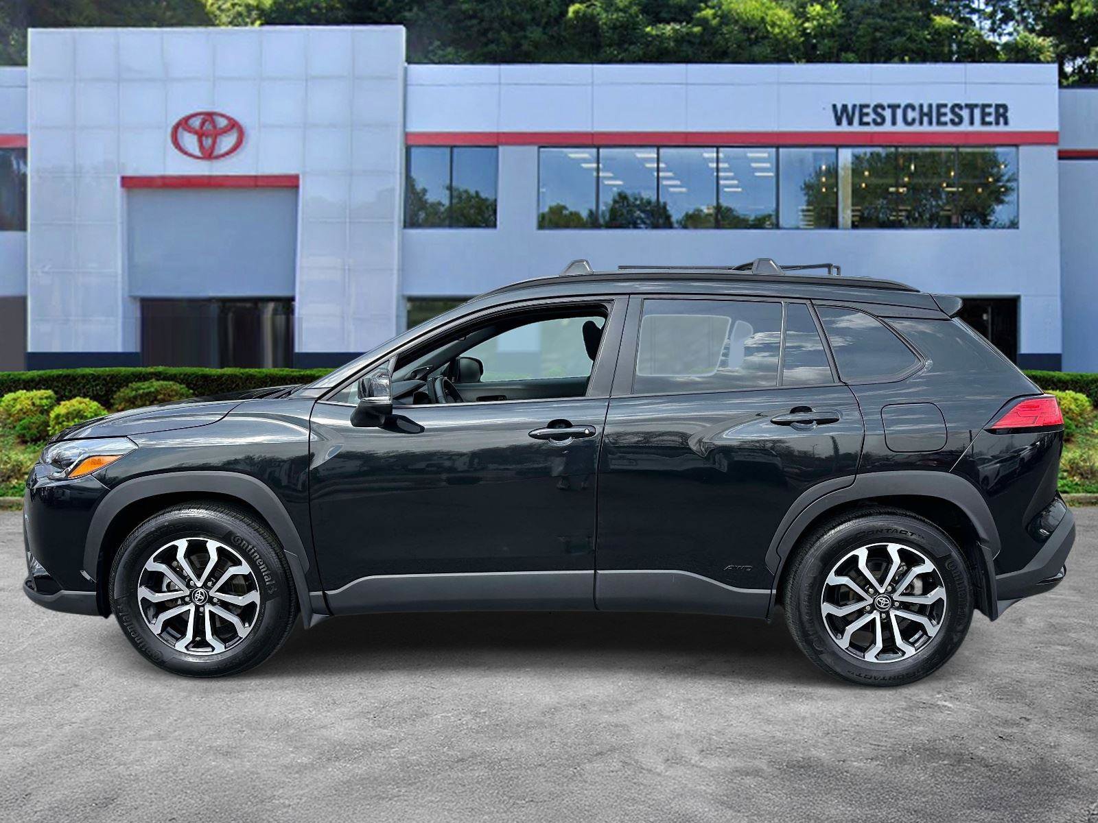Used 2024 Toyota Corolla Cross AWD Hybrid image 7