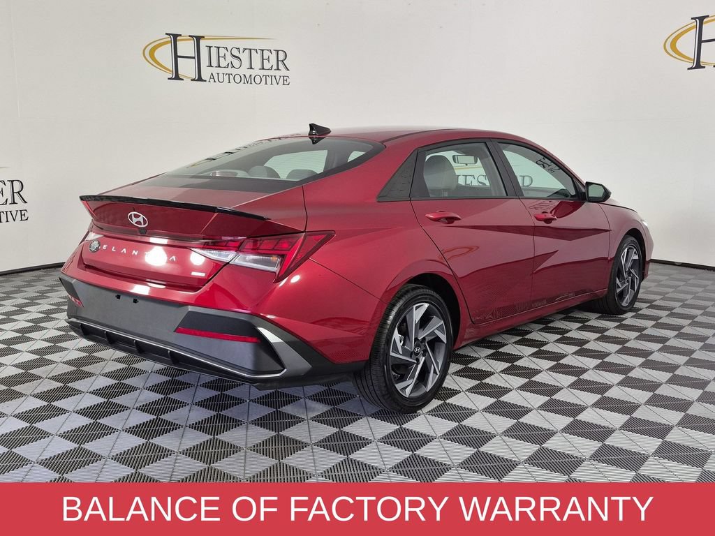 Used 2025 Hyundai Elantra SEL FWD image 4