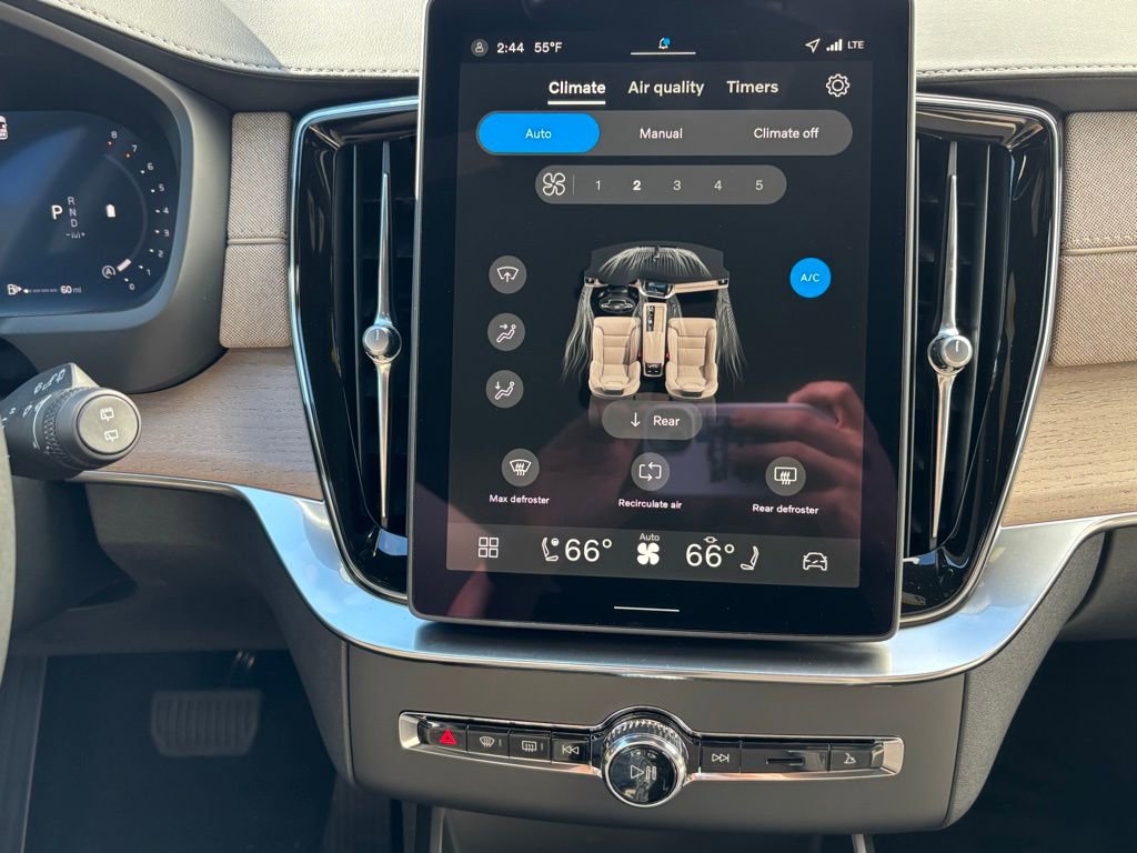 New 2026 Volvo XC90 B6 Plus w/ Protection Package image 13