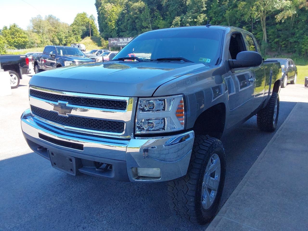 Used 2013 Chevrolet Silverado 1500 LT w/ All-Star Edition AWD/4WD image 10