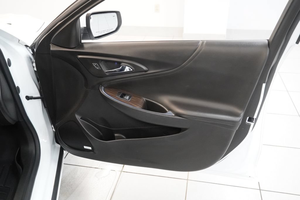 Used 2023 Chevrolet Malibu LT w/ Driver Confidence Package FWD image 25