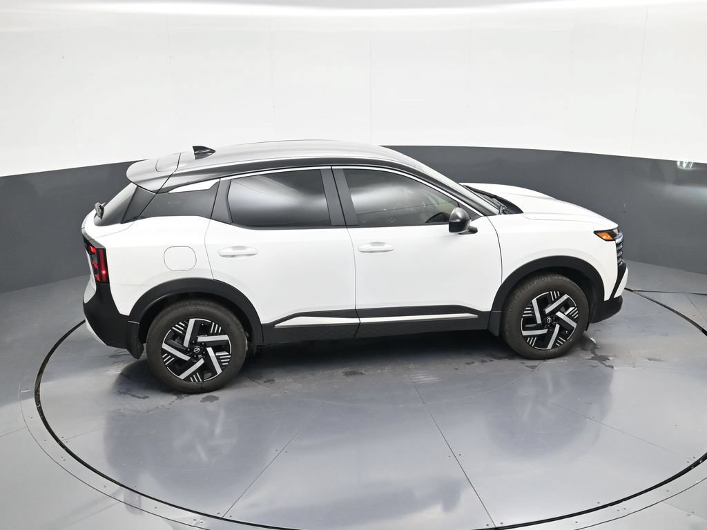 Used 2025 Nissan Kicks SV FWD image 31
