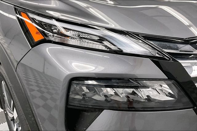 New 2025 Nissan Rogue SL image 14