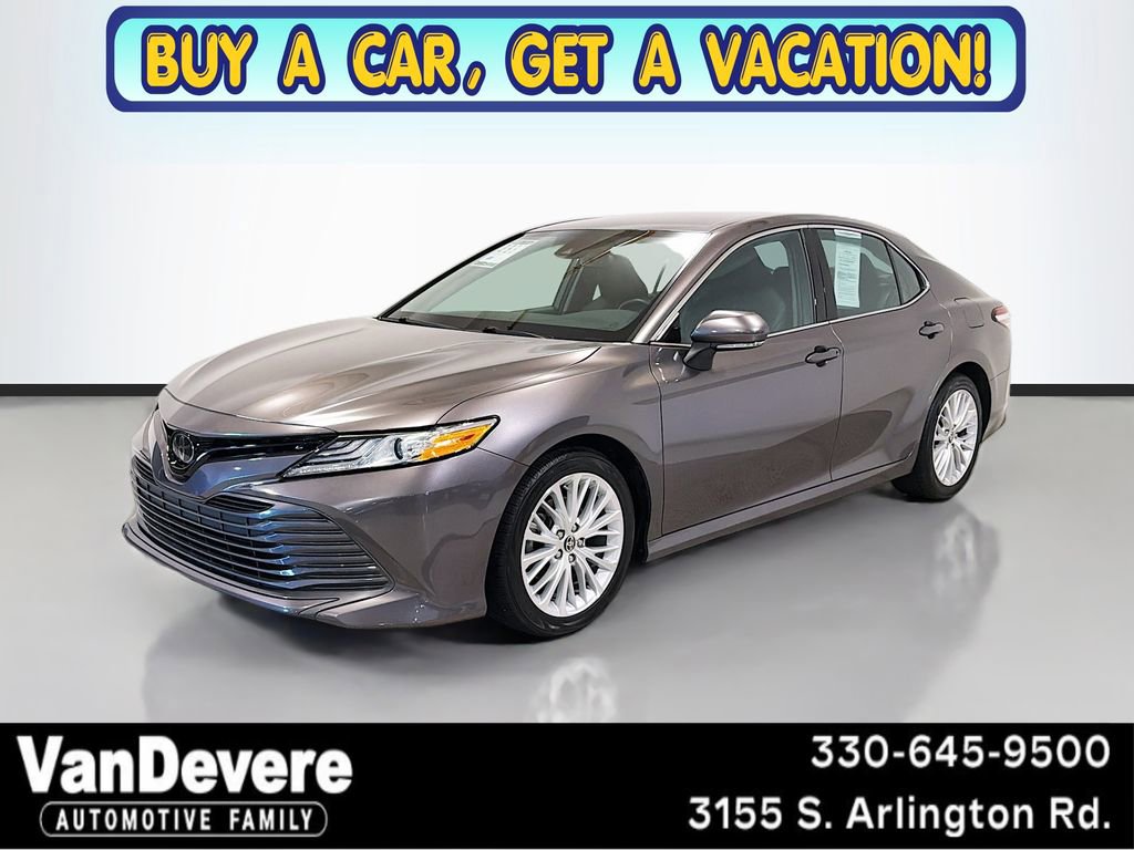Used 2020 Toyota Camry XLE FWD image 1