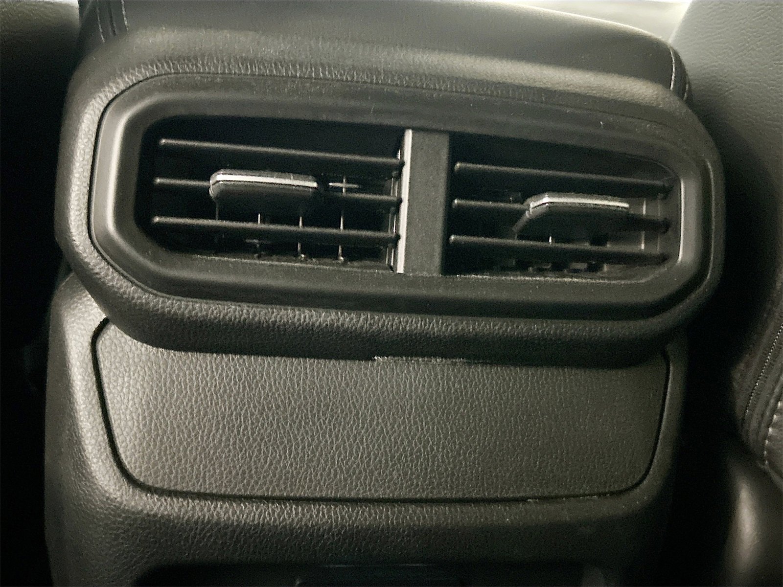 Used 2025 Honda Passport EX-L image 26