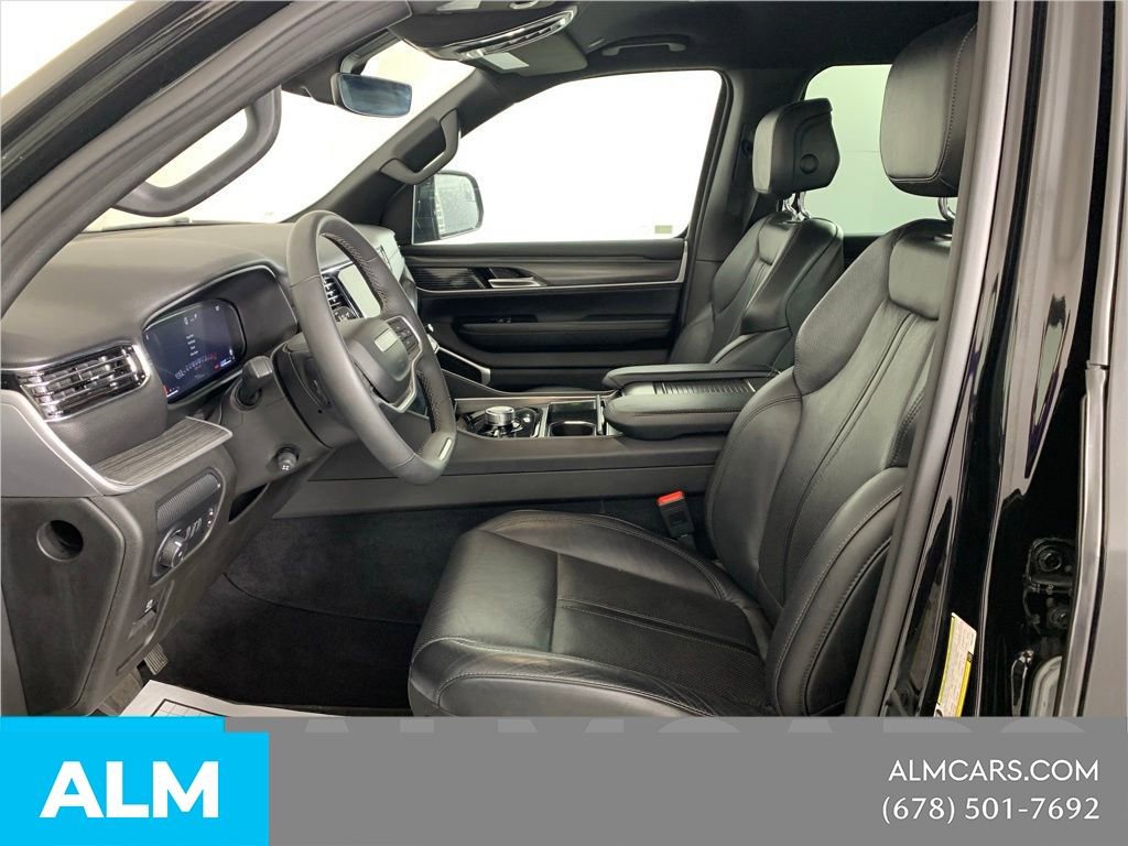 Used 2023 Jeep Wagoneer Series II AWD/4WD image 9