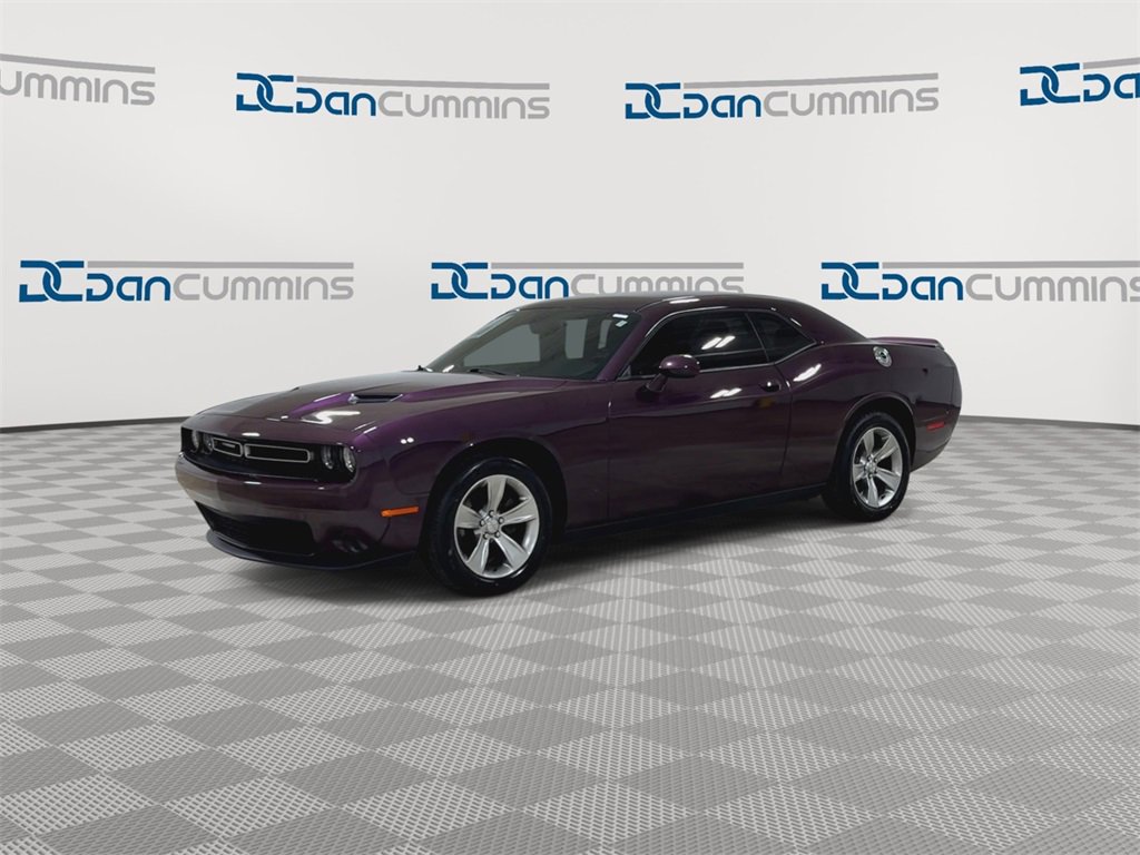 Used 2020 Dodge Challenger SXT image 4