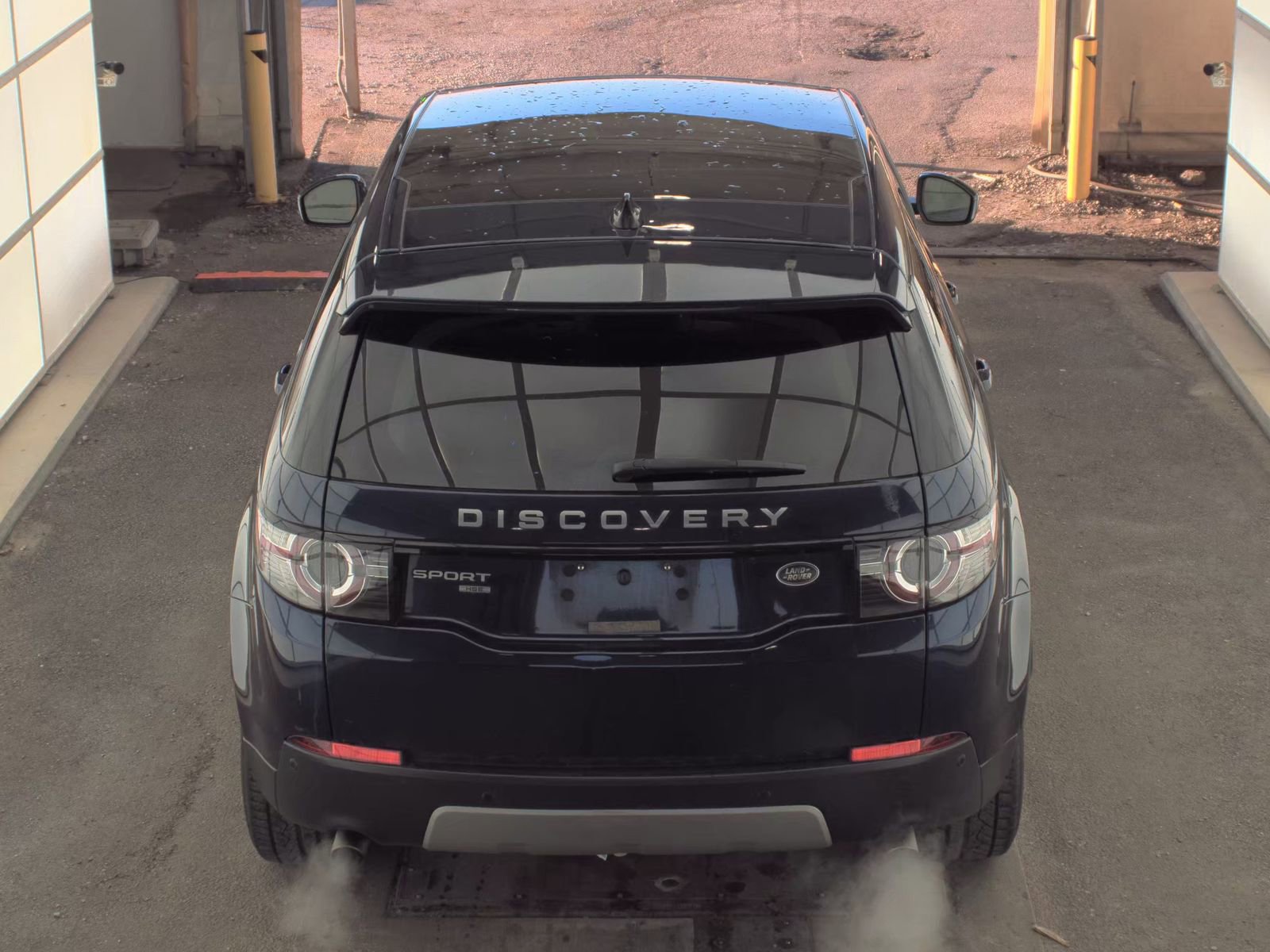 Used 2019 Land Rover Discovery Sport HSE image 10