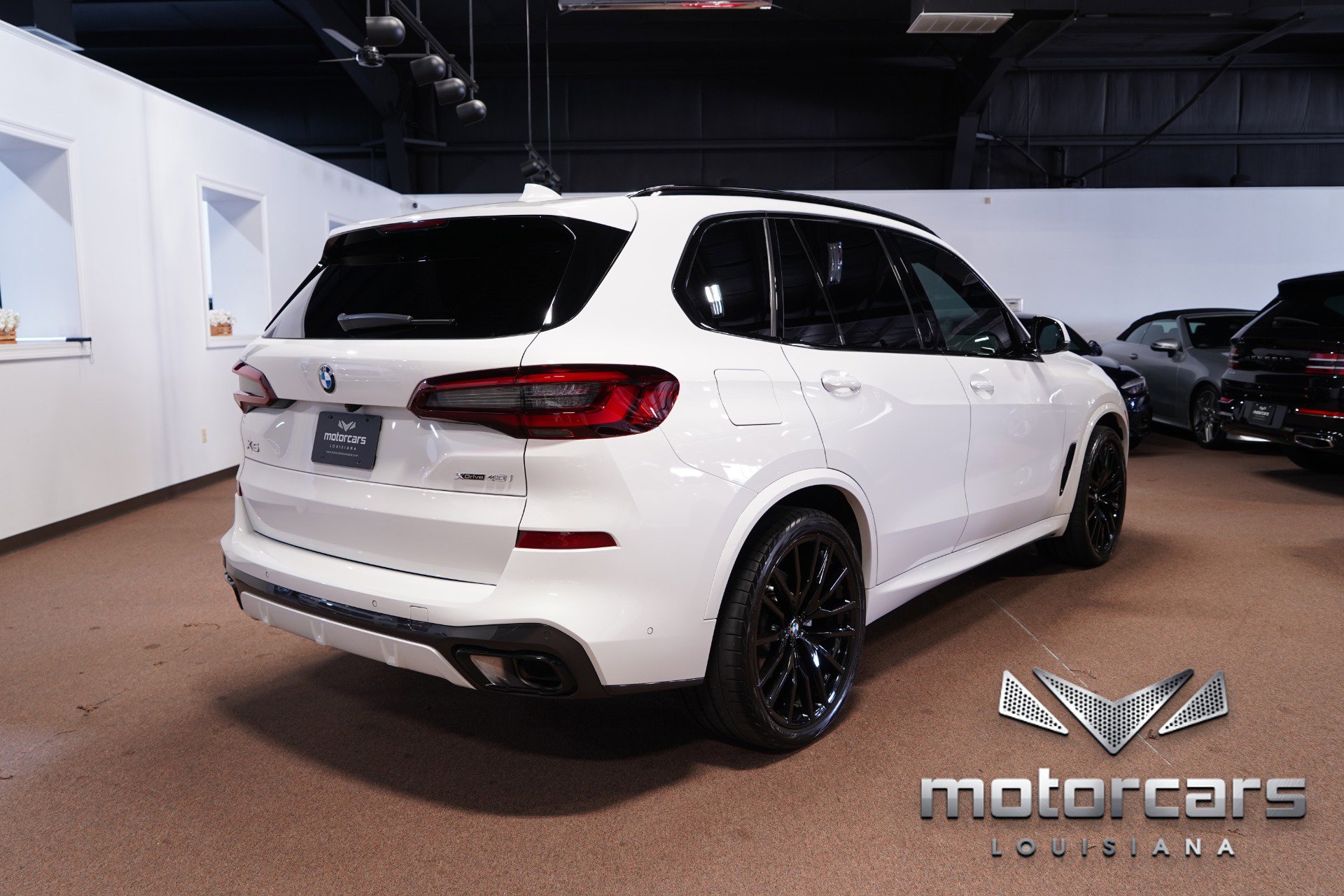 Used 2023 BMW X5 xDrive40i w/ M Sport Package image 7