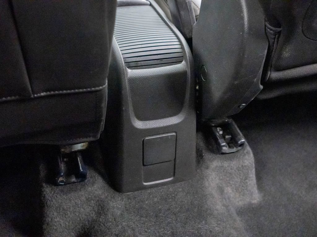 Used 2018 Buick Encore Sport Touring image 19