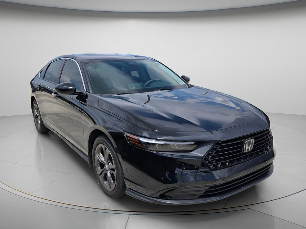 Used 2023 Honda Accord EX image 4