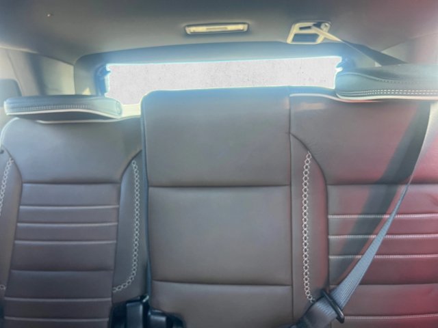 Used 2025 GMC Yukon Denali Ultimate AWD/4WD image 22