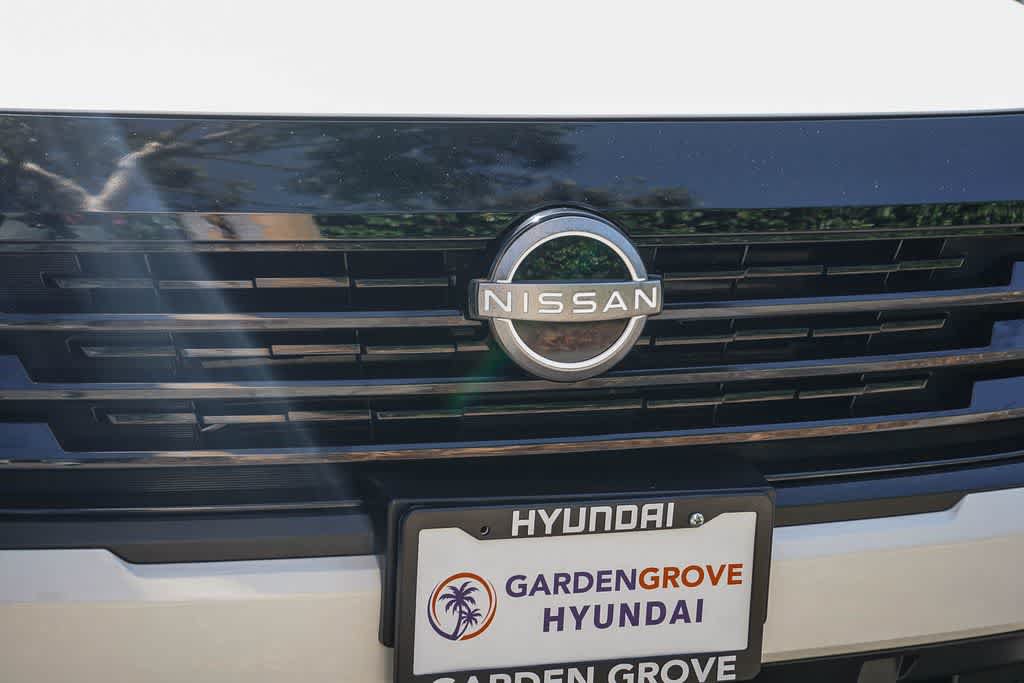 Used 2025 Nissan Kicks SV FWD image 11