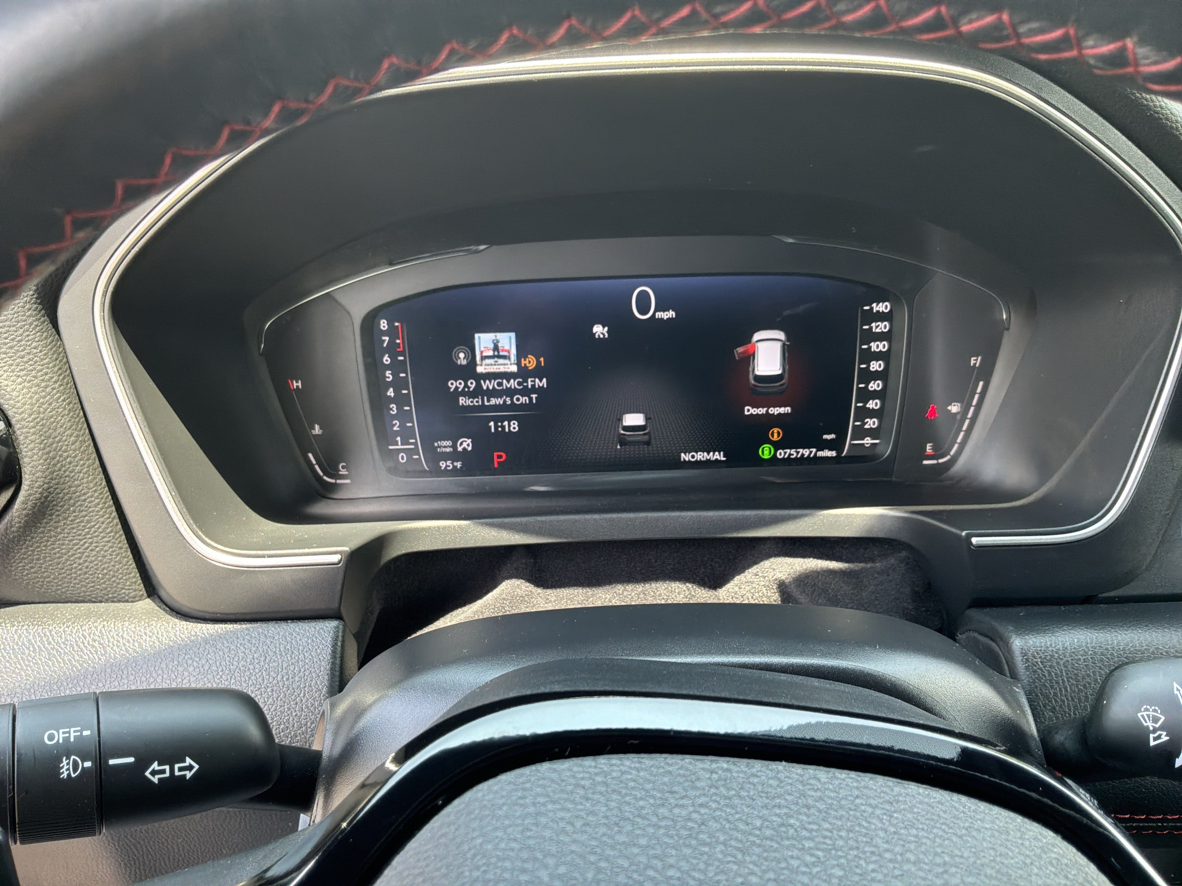 Used 2025 Honda Pilot Black Edition image 21