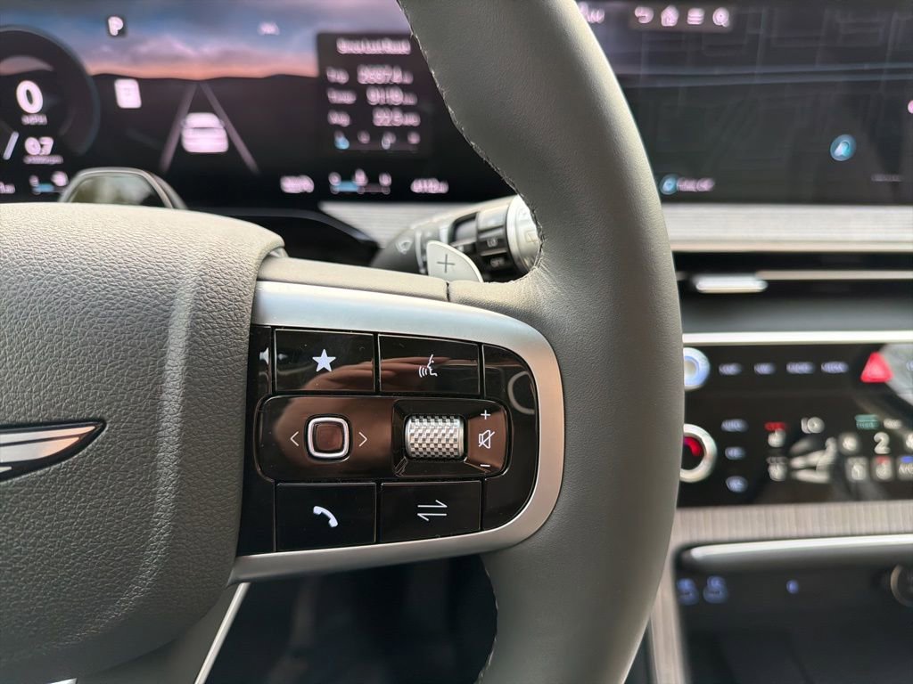 Used 2025 Genesis GV80 2.5T Prestige image 16