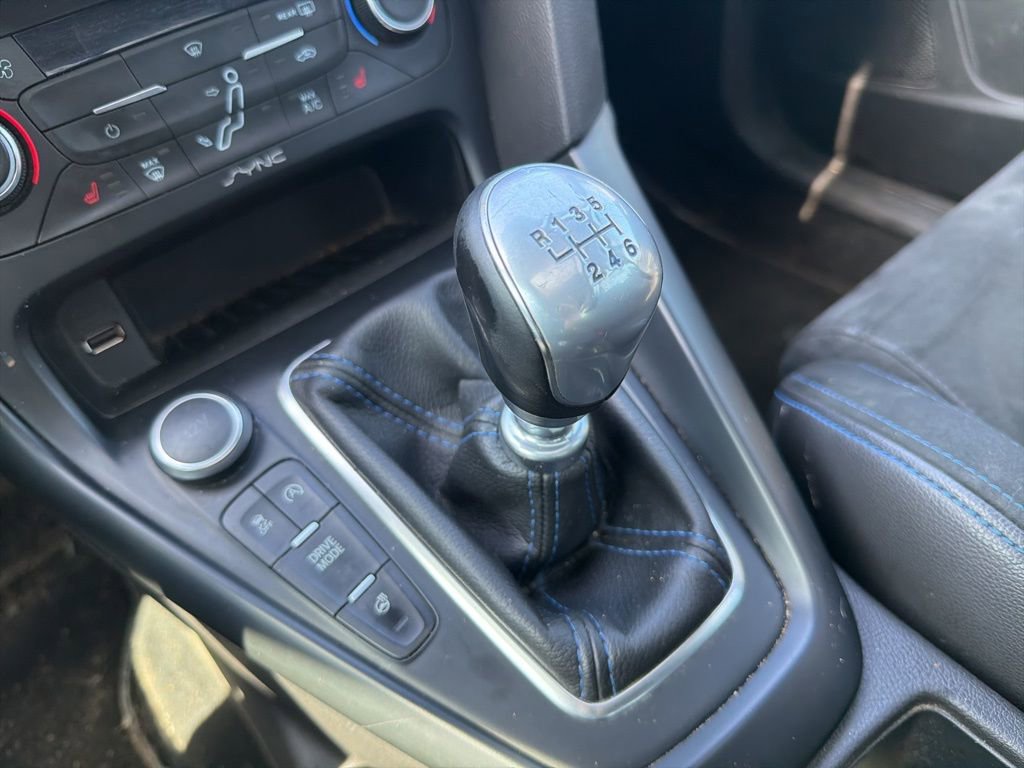 Used 2017 Ford Focus RS image 25