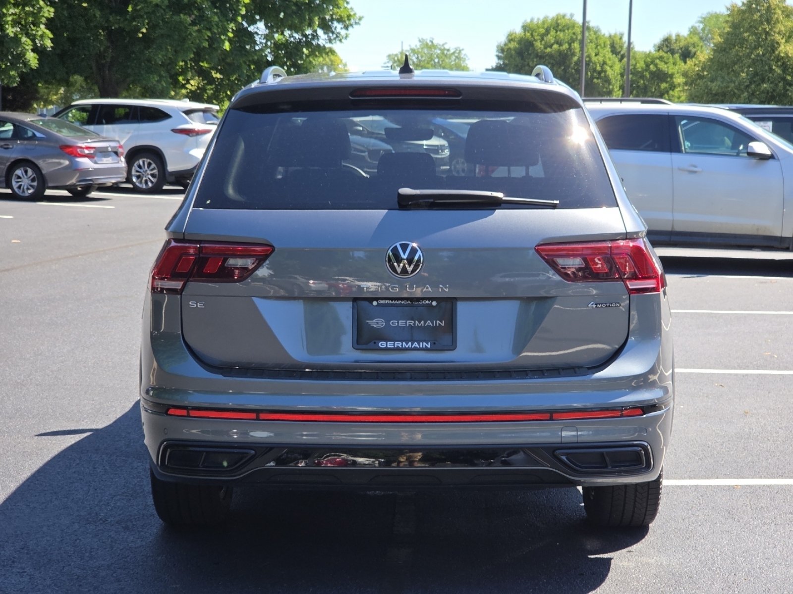 Used 2022 Volkswagen Tiguan SE R-Line AWD/4WD image 23