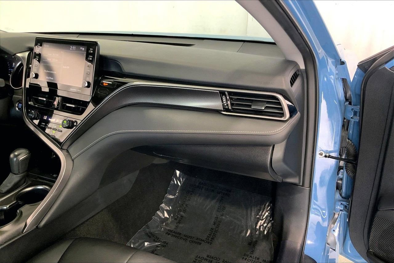 Used 2024 Toyota Camry XSE FWD image 16