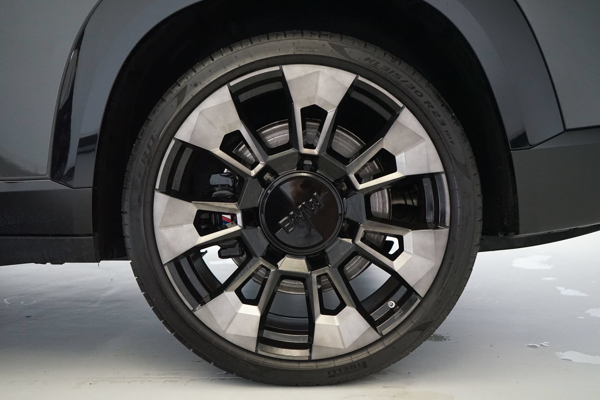 Used 2023 BMW XM AWD/4WD image 35