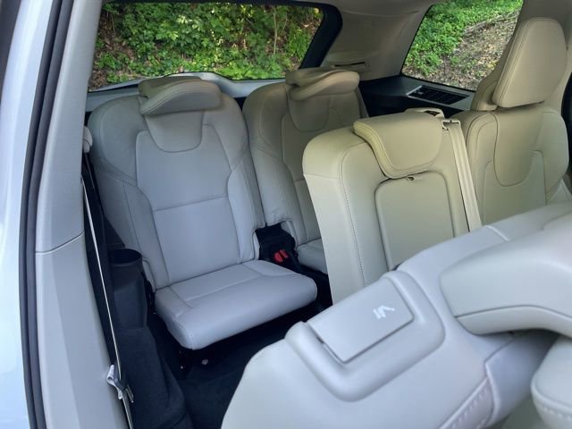 Certified 2026 Volvo XC90 B6 Ultra AWD/4WD image 17