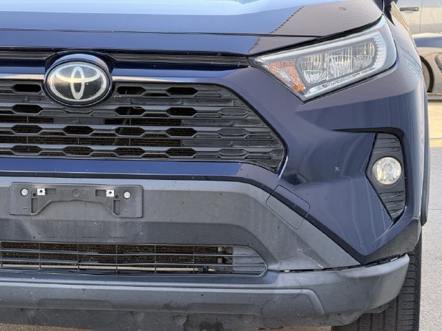 Used 2021 Toyota RAV4 XLE Premium AWD/4WD image 9
