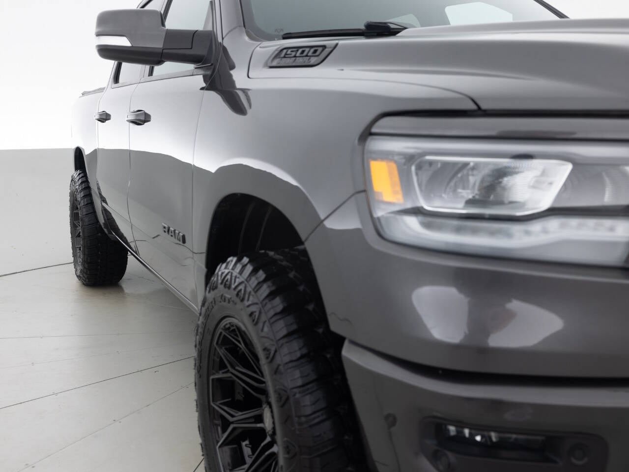 Used 2020 RAM 1500 Big Horn AWD/4WD image 11