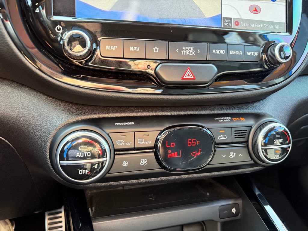 Used 2020 Kia Soul GT-Line Turbo FWD image 18