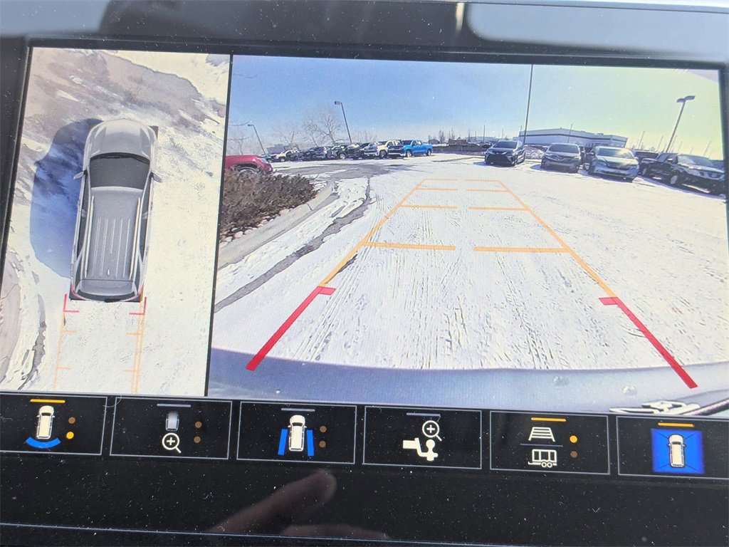 Used 2024 Chevrolet Equinox Premier image 19