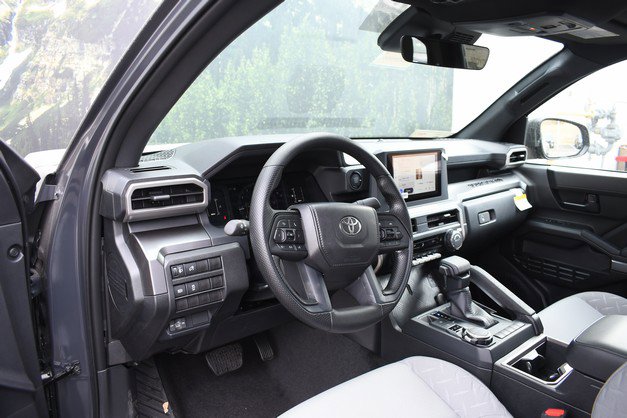 New 2025 Toyota Tacoma SR5 image 6