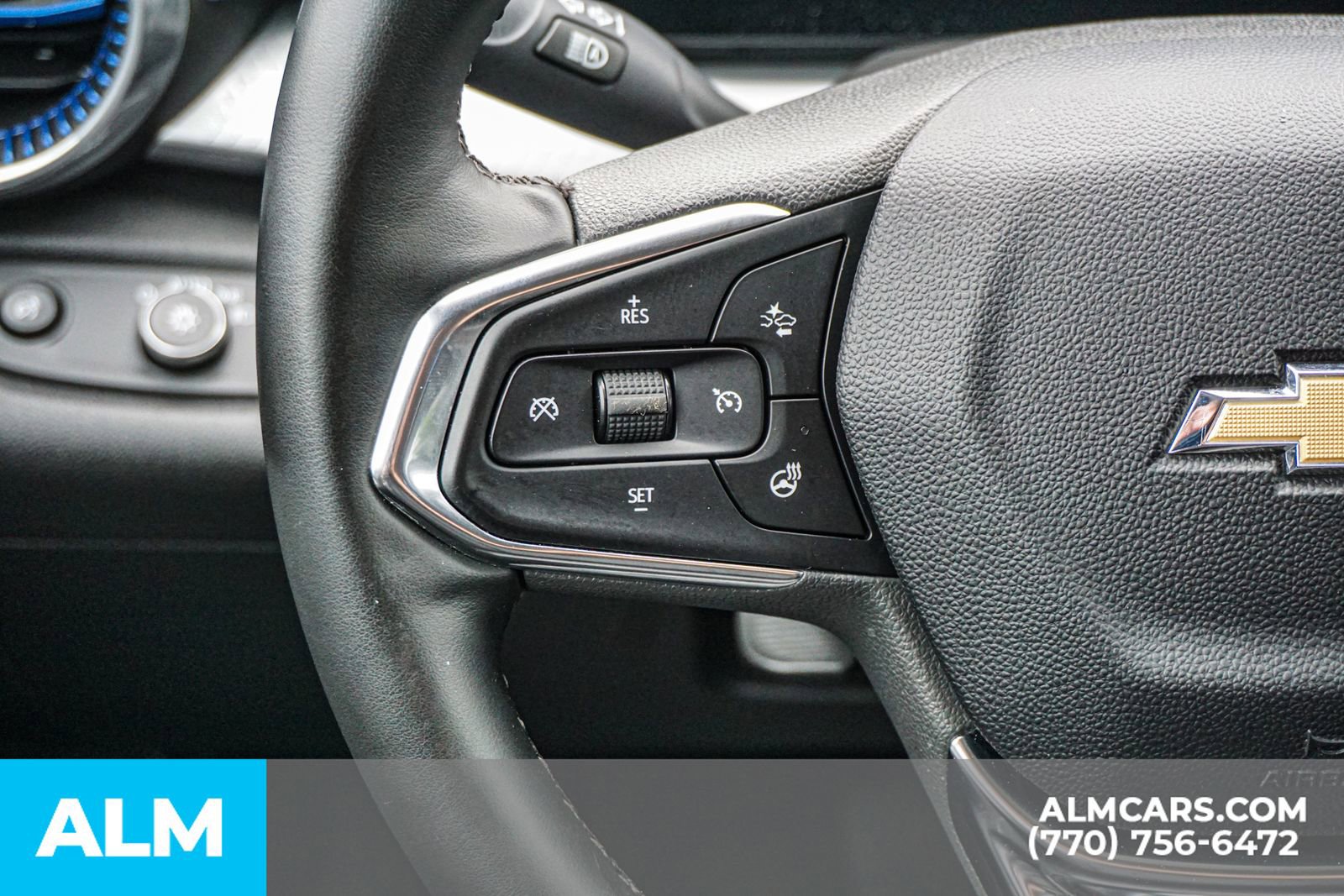 Used 2025 Chevrolet Trax LT w/ LT Convenience Package FWD image 31