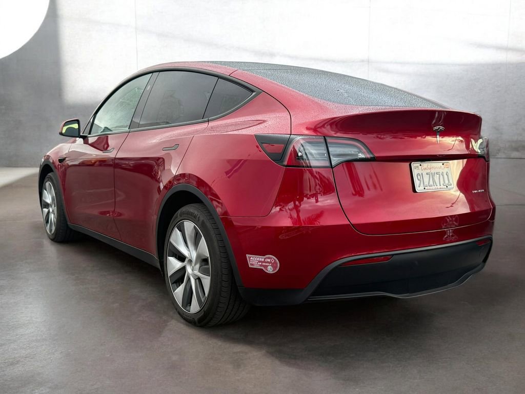Used 2024 Tesla Model Y Long Range image 16