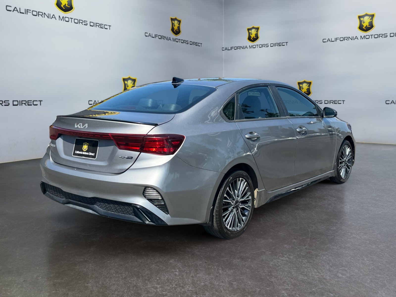 Used 2023 Kia Forte GT-Line w/ GT-Line Premium Package FWD image 5