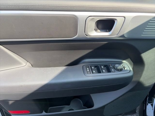 Certified 2025 Hyundai Santa Fe SE AWD/4WD image 7
