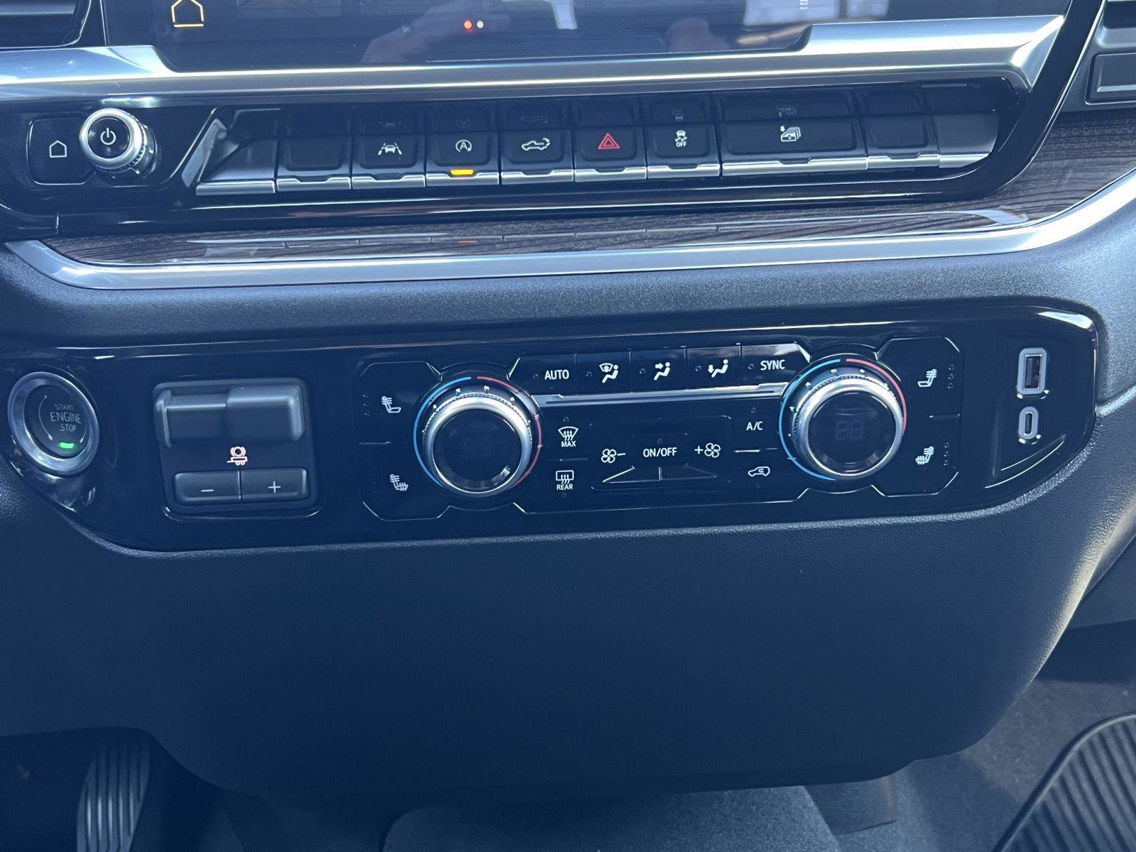 Used 2026 GMC Sierra 1500 Elevation image 27