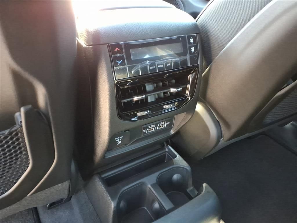 New 2025 Jeep Grand Cherokee L Altitude image 34