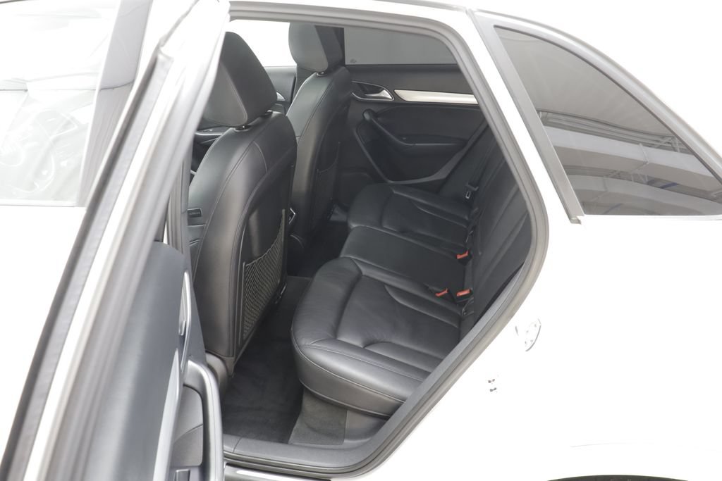 Used 2018 Audi Q3 2.0T Premium Plus w/ Premium Plus Package AWD/4WD image 15