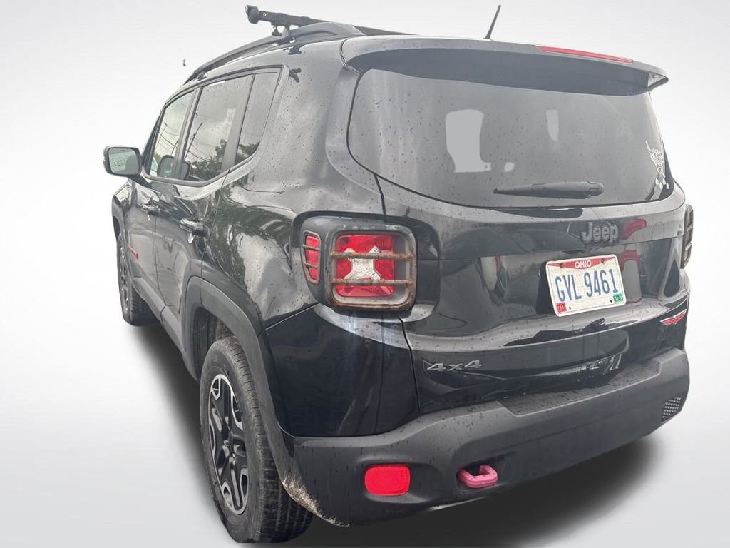 Used 2017 Jeep Renegade Trailhawk AWD/4WD image 5