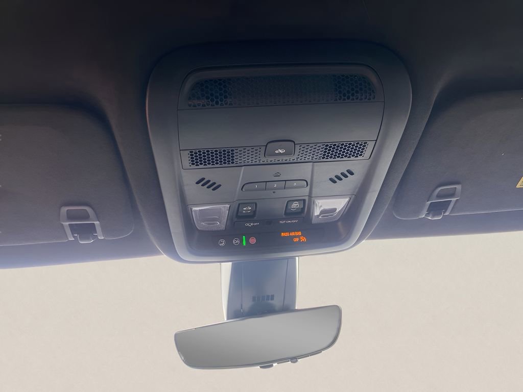 Used 2025 Cadillac XT6 Sport w/ Platinum Package image 26