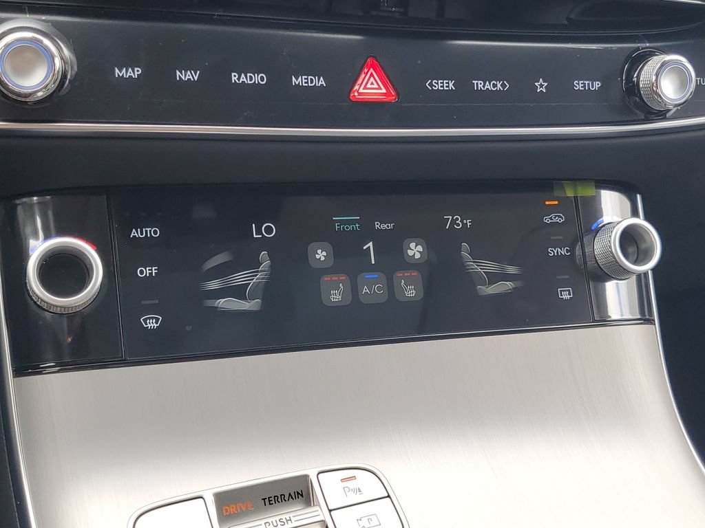New 2026 Genesis GV70 2.5T Select AWD/4WD image 24