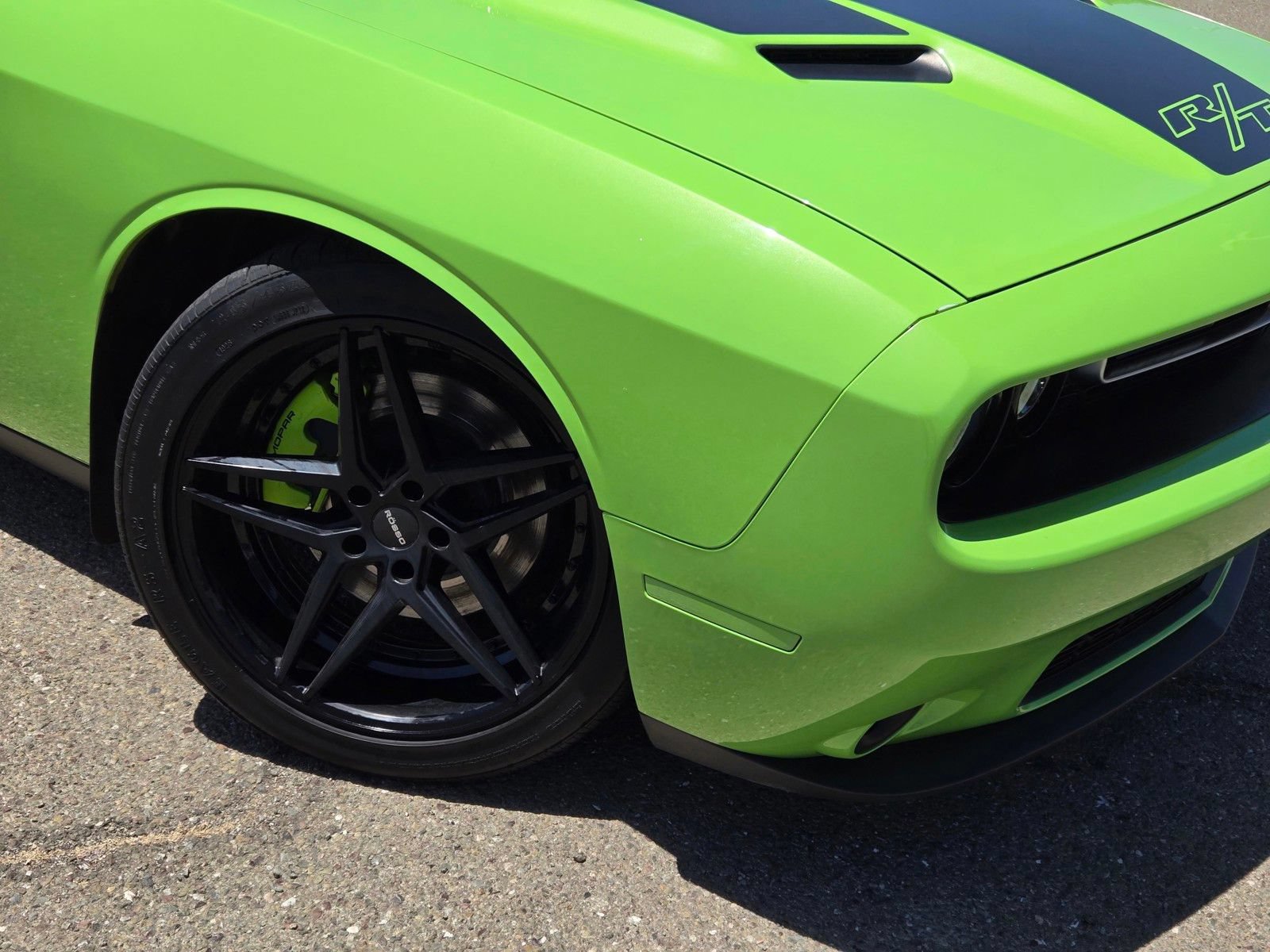 Used 2015 Dodge Challenger R/T w/ Quick Order Package 22B R/T RWD image 9