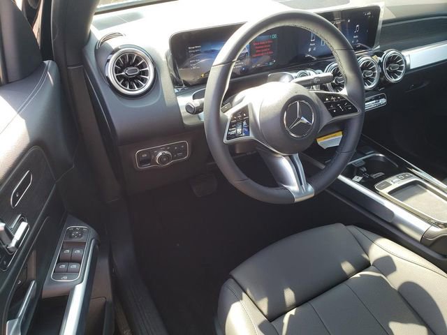 New 2026 Mercedes-Benz GLB 250 4MATIC image 10