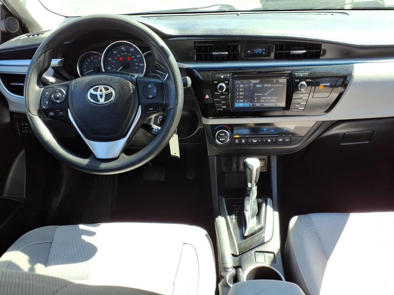 Used 2016 Toyota Corolla LE image 13