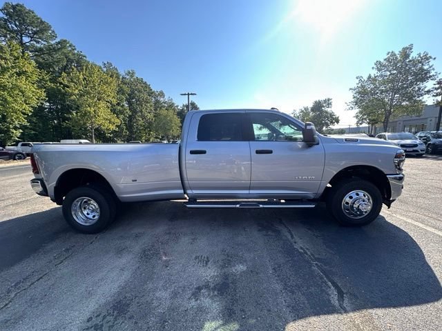 New 2026 RAM 3500 Big Horn AWD/4WD image 7