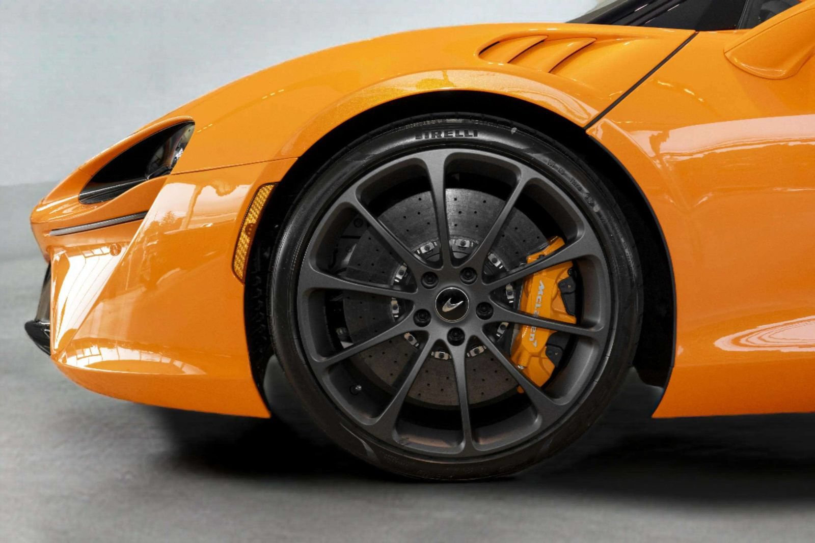 New 2026 McLaren Artura RWD image 8