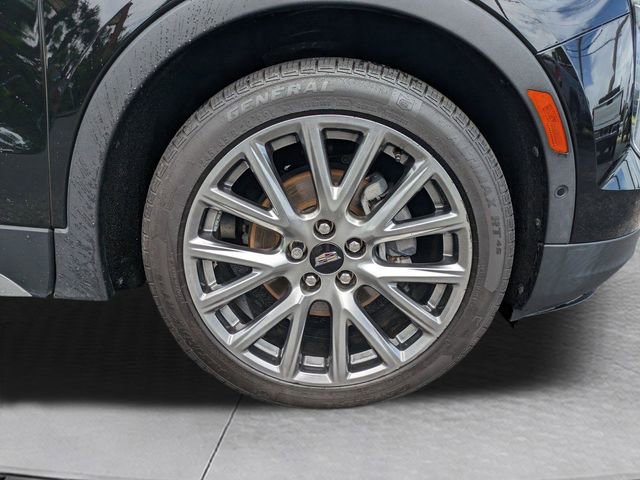 Used 2019 Cadillac XT4 Premium Luxury w/ Enhanced Visibility Package FWD image 11