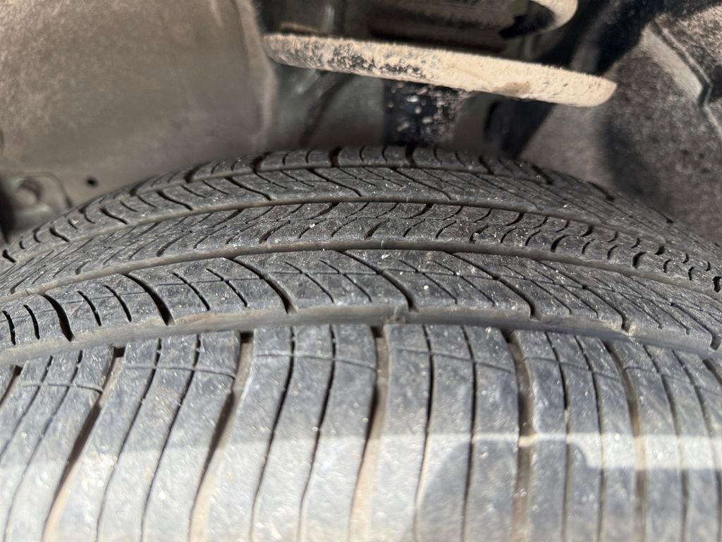 Certified 2026 INFINITI QX60 Luxe w/ Family Package image 31