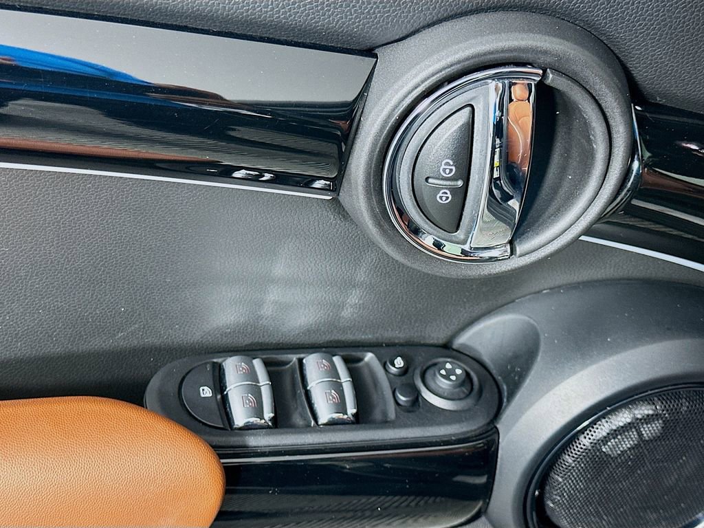 Used 2023 MINI Cooper S FWD image 18
