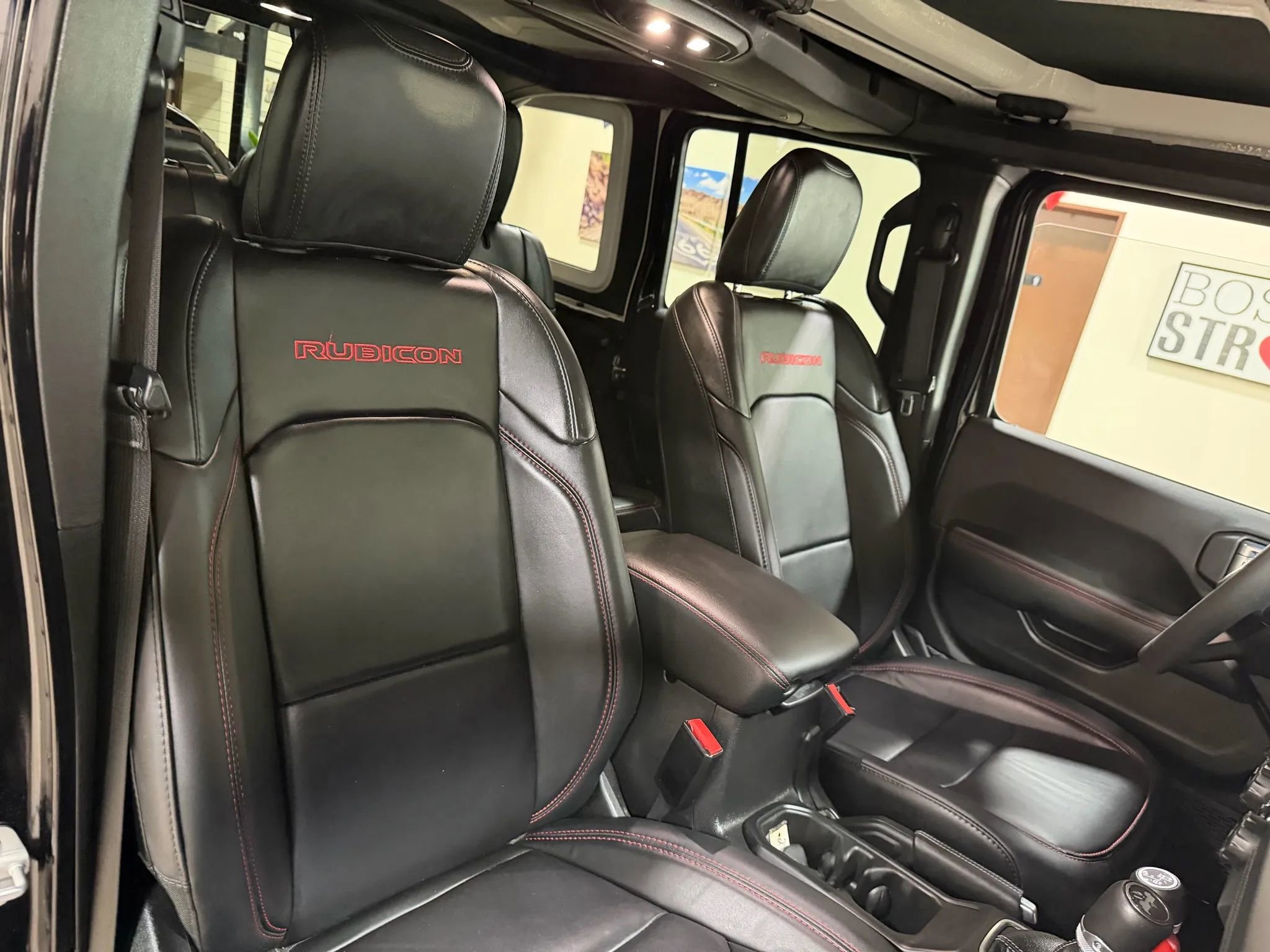 Used 2024 Jeep Wrangler Unlimited Rubicon image 46