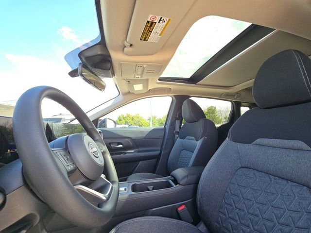 New 2026 Nissan Kicks SV image 7